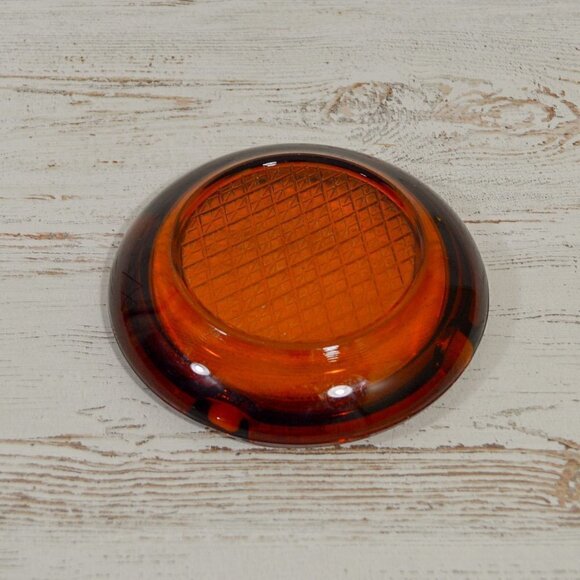 Vintage Amber Glass Round Cigar Ashtray - Picture 4 of 4